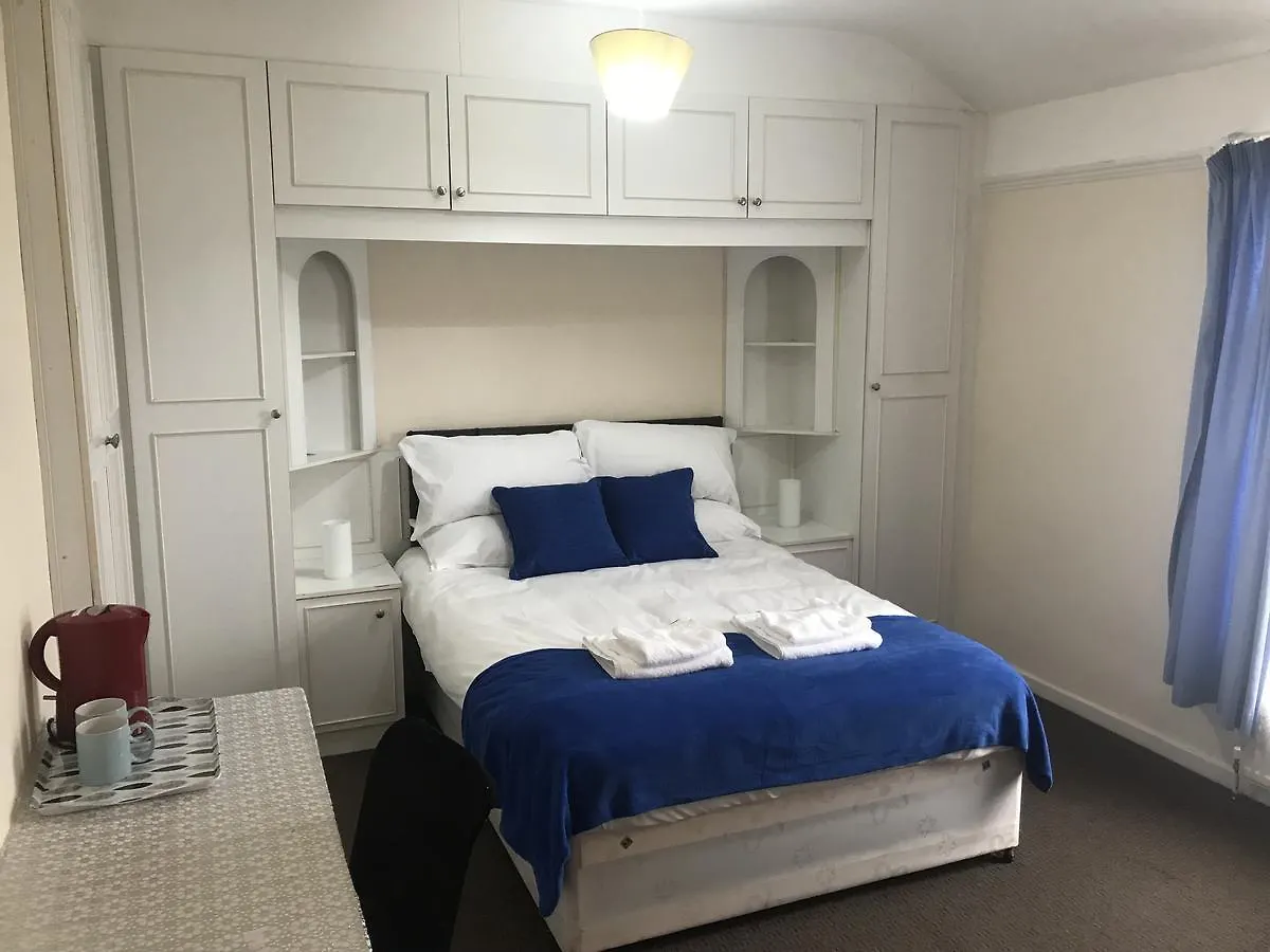 *** Guest house Tavistock House Hotel Luton  United Kingdom